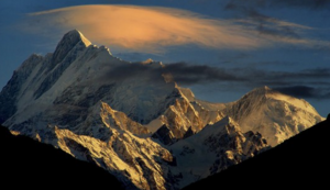 曼联三球完胜巴黎，晋级欧冠四分之一决赛